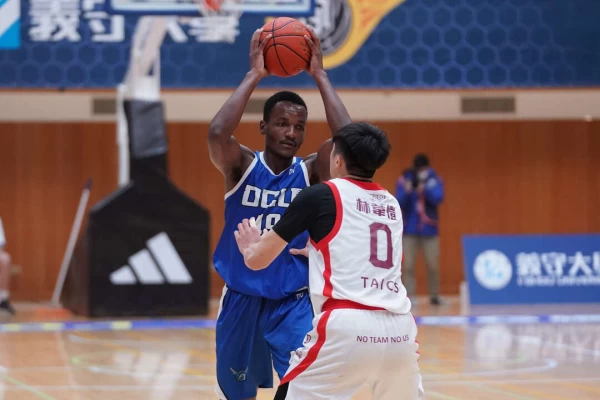 僑光米利恩23分24籃板。大專體總提供