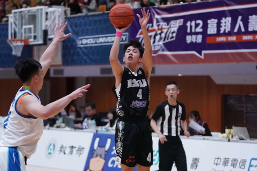 義守大學邵盛羲14分5籃板6助攻。大專體總提供