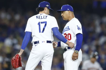 17號球衣背號主人凱利（Joe Kelly）同意讓賢。法新社