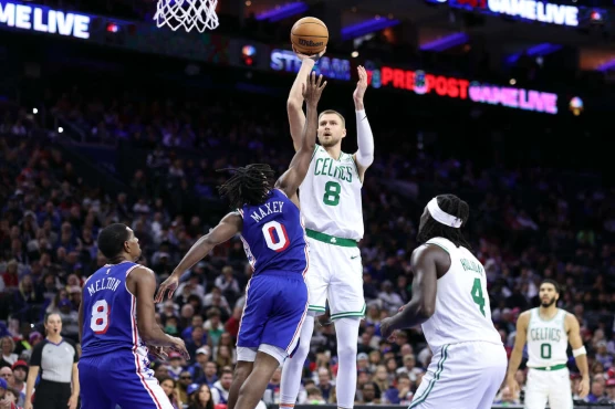 綠軍戰力厚實，即使內線大將波爾辛吉斯(Kristaps Porzingis，見圖)出賽成疑，依然能擺出豪華的戰線應戰。法新社