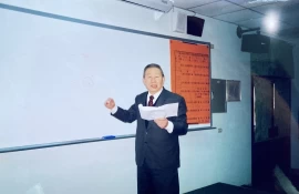 體壇大老劉世珍不但涉獵多項運動推展，還在新聞界及杏壇名滿天下。台灣籃球名人堂提供