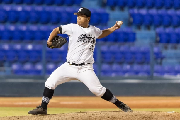 徐庸展首場先發就包辦勝投和MVP。大專體總提供