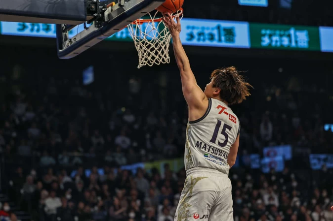 琉球黃金國王松脇圭志單場17分三分球六投五中。王筑攝
