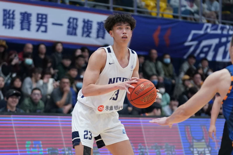 政大吳志鍇22分全場最高。大專體總提供