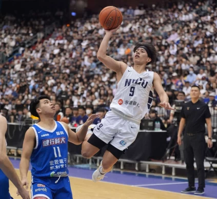政治大學莊朝勝17分3籃板。大專體總提供