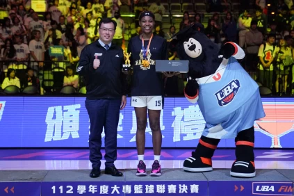 世新大學吉芙贏得公開女一級Mvp。大專體總提供