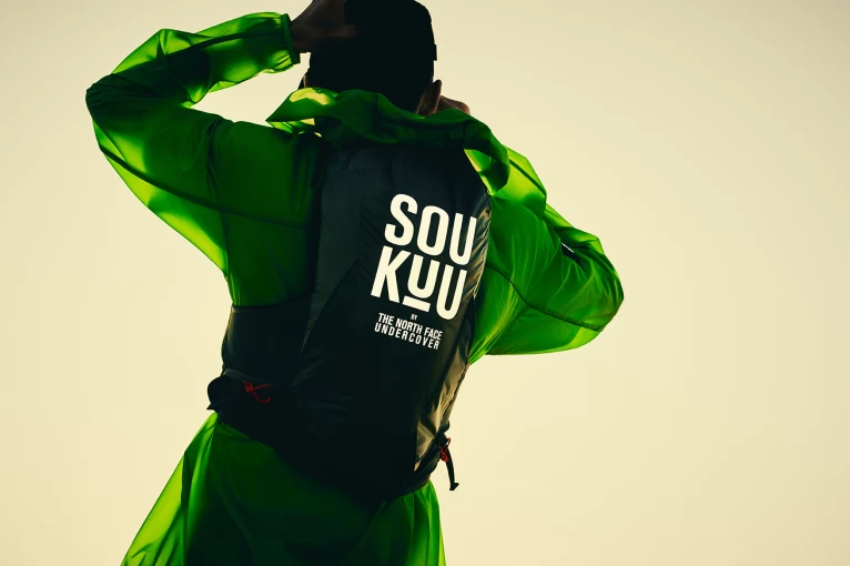 The North Face X UNDERCOVER SOUKUU聯名系列主打Parka外套時尚外觀和強大實用功能兼具。官方提供