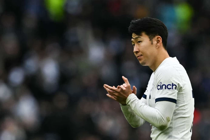 孫興慜破門,助熱刺2-1逆轉盧頓 。法新社