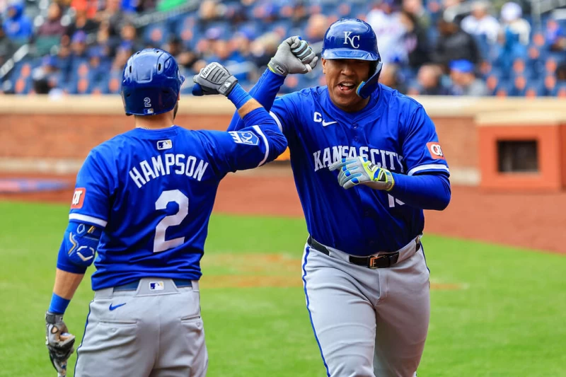 培瑞茲(Salvador Perez)敲出生涯第250轟,締造新里程碑。法新社