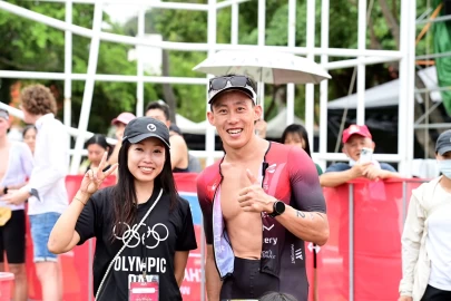 左起星予公關執行總監于長君(左)與113km第四名台灣選手張團畯。STARFiSH PR 星予公關提供