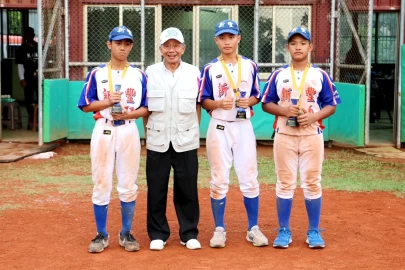 松以勒拿Mvp四大獎 。大會提供