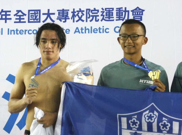 傅堃銘(右)將鄭佴視為他最好的競爭夥伴。詹健全攝