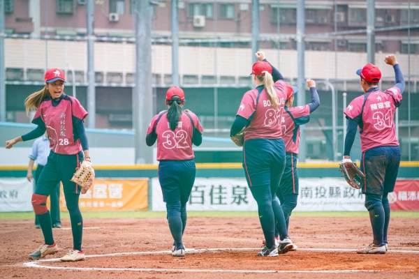 新北凱撒開季氣勢很強戰績領先。(圖:中華壘協提供)
