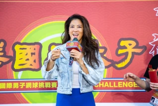 美傑仕集團副董事長陳美彤受邀頒發華國三太子盃單打會內賽外卡。海碩整合行銷提供