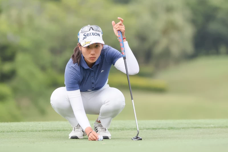 周怡岑以兩回合總桿140桿-4暫時並列領先。Tlpga提供／葉勇宏攝
