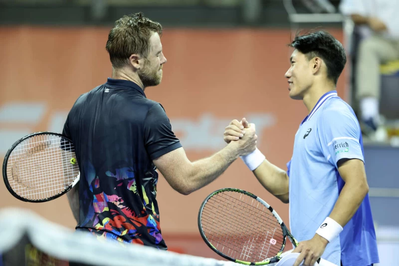 烏克蘭36歲老將馬爾琴科(Illya Marchenko，左)逆轉勝。海碩整合行銷提供