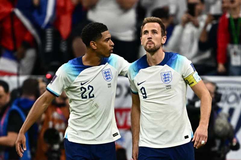 凱恩(Harry Kane,右)率英格蘭強勢回歸。法新社