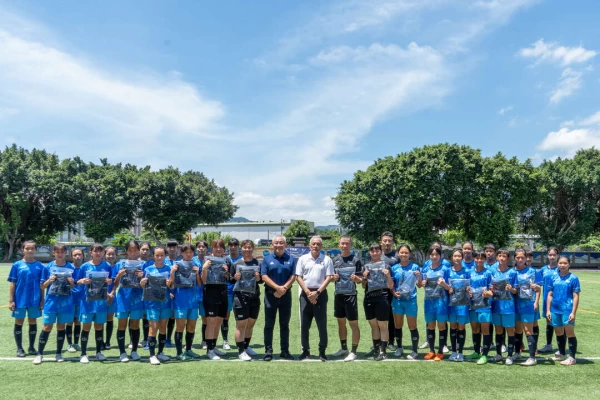 國際足總人才發展計劃(FIFA Talent Development Scheme，TDS)大合照。中華足協提供