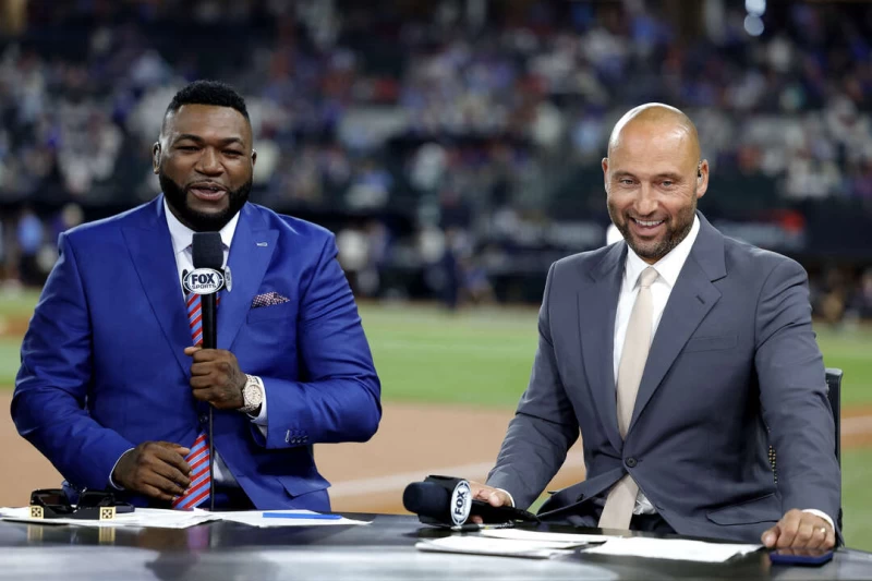 紐約洋基前隊長基特(Derek Jeter,右)目前是《FOX Sports》轉播大聯盟賽事的賽前及賽後分析師。法新社