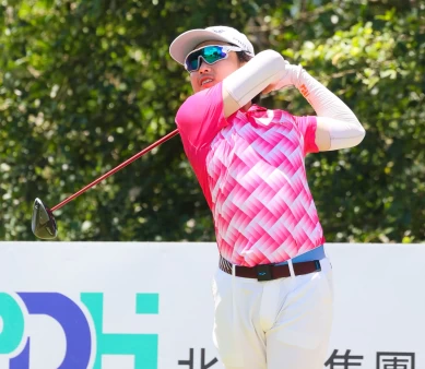 邱瀚霆第一回合以68桿-4暫並列第四。Tpga／林聖凱攝