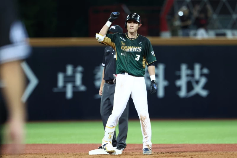 陳文杰表現受洪總肯定。(台鋼雄鷹提供)