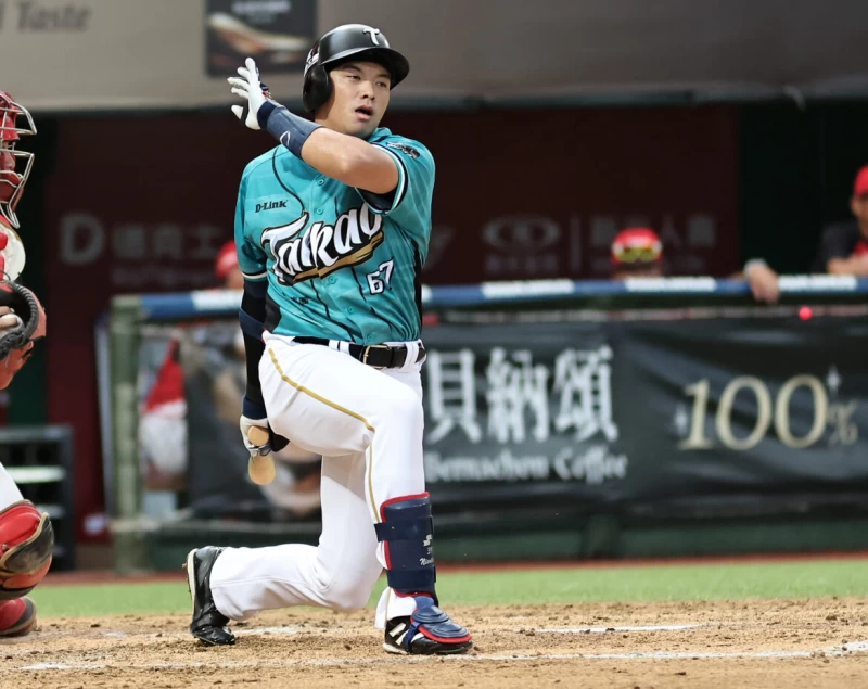 吳念庭在下半季第2場比賽敲出2支安打。(賴郁泰攝)