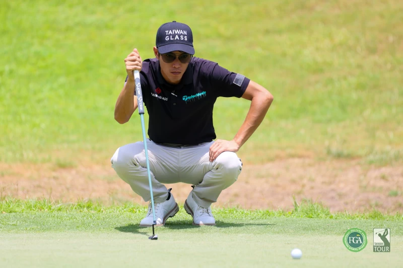 第二回合張緯綸63.65以-12獨居領先。Tpga／林聖凱攝