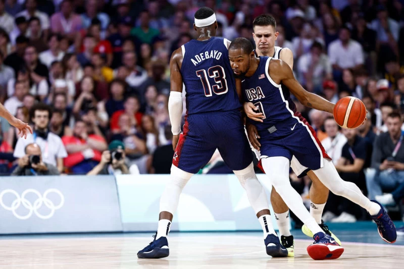 杜蘭特（Kevin Durant）今天在巴黎奧運僅上場不到17分鐘就砍進23分。法新社