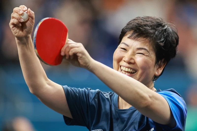 盧森堡61歲倪夏蓮，成奧運桌球史上最年長奪勝的球員。WTT粉專