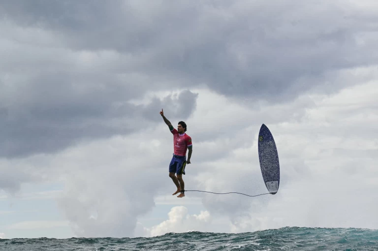 巴西選手梅迪納 (Gabriel Medina) 這張照引起話題。法新社
