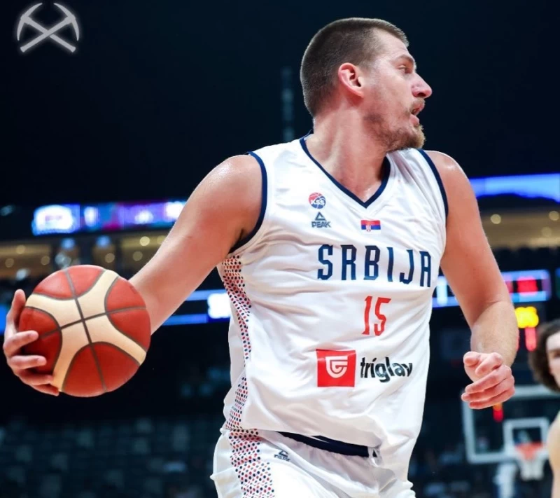 搶下３座年度MVP的約基奇（Nikola Jokic）奪下14分15籃板9助攻的準大三元。摘自NBA推特