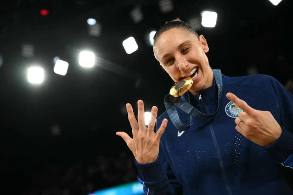美國女籃42歲女將陶拉西(Diana Taurasi)就成功以第六面奧運金牌結束了她的國際職業生涯。法新社