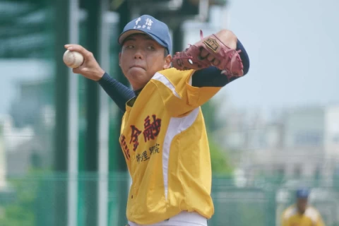 中信金融先發投手吳承峰飆出7K。陳孟葦攝