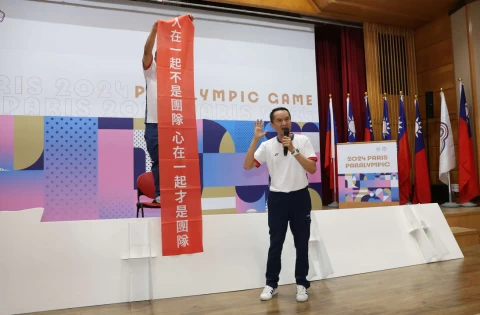 常董以「人在一起不是團隊，心在一起才是團隊」勉勵國手們團結一心。李天助攝