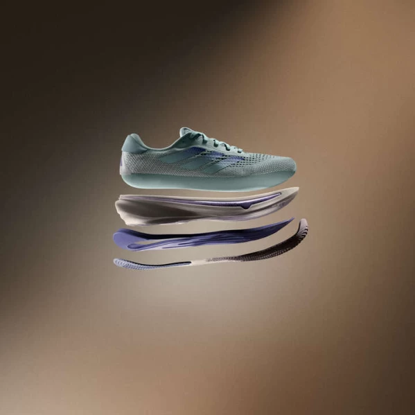 adidas Supernova Rise採用輕量化的工藝網布鞋面後跟枕型設計兼具包覆性及透氣性。法新社