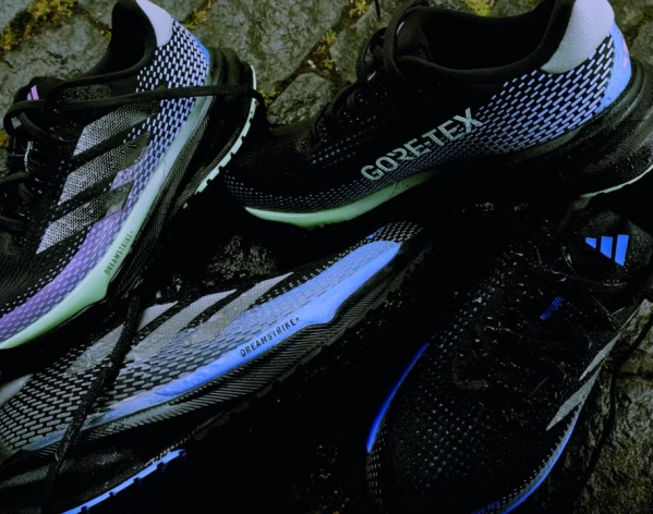 adidas Supernova Rise也擴增打造Gtx系列採用Gore-Tex防潑水鞋面有效阻擋水分。adidas提供