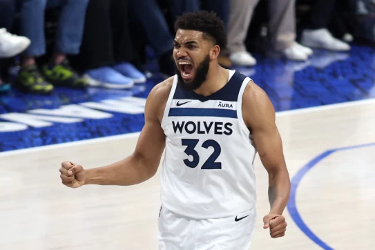 灰狼將把當家中鋒唐斯（Karl-Anthony Towns）交易至紐約尼克。法新社