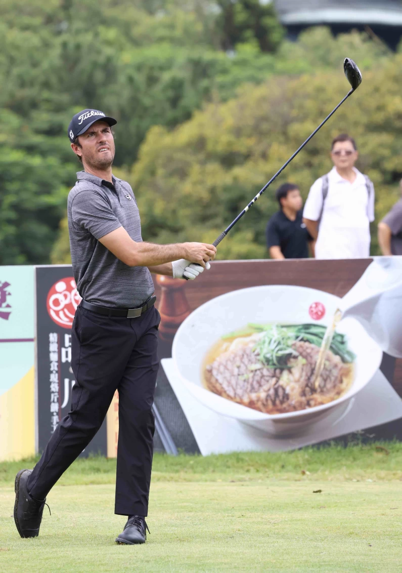 美國球員西姆斯比首回合打67桿暫並列領先。大會提供