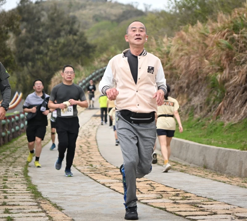 馬祖北竿鄉公所吳金平鄉長參賽。蜂巢行銷提供