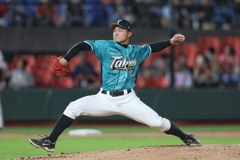 陳柏清近期表現相當夠水準入選12強中華隊。（圖：台鋼雄鷹粉專）