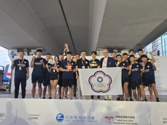 中華隊在公開組小型龍舟200公尺奪下暌違5年金牌。官方提供