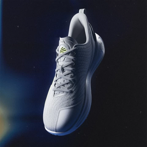 宇宙系列浩瀚來襲！Curry 12首發配色「Gravity」傳遞Stephen Curry超凡引力。官方提供