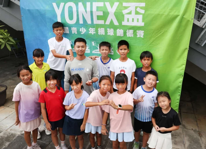 大直國小在本屆Yonex盃青少年網賽首日出賽人數最多。海碩整合行銷提供