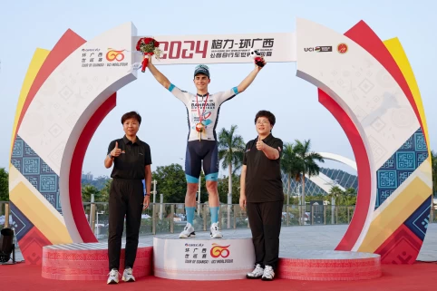 這是斯洛維尼亞小將生涯迄今取得的最大獎項。Sprint Cycling提供