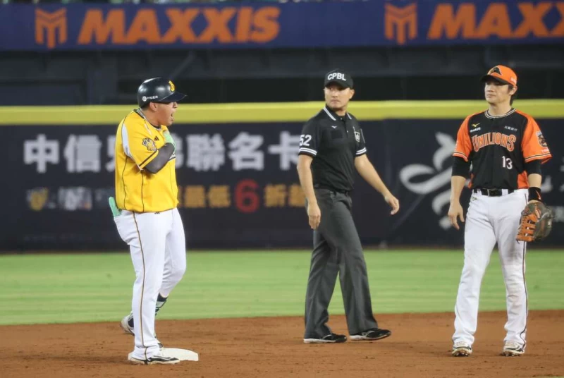 曾頌恩G5猛打賞,奪下台灣大賽系列賽MVP。記者李天助攝
