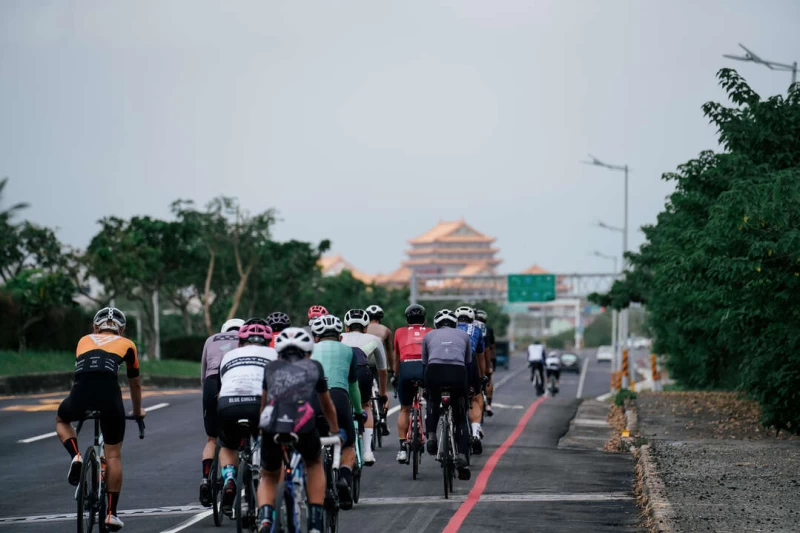 輪躍台南超終點於台南正統鹿耳門聖母廟 。輪動台灣運動協會提供