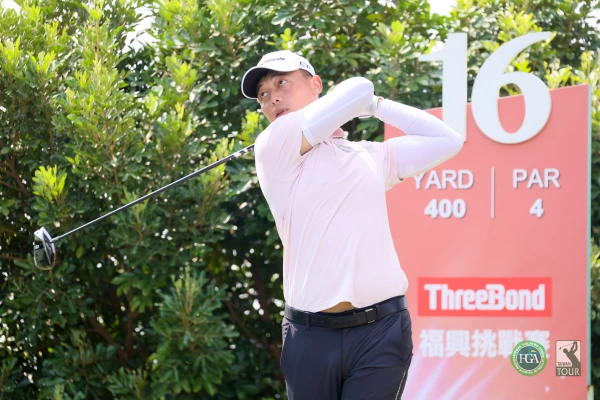 第一回合黃議增以67桿-5暫並列第一。Tpga／林聖凱攝影