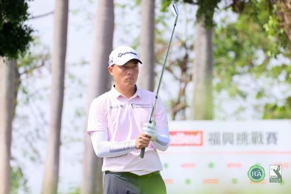 第一回合黃議增以67桿-5暫並列第一。Tpga／林聖凱攝影