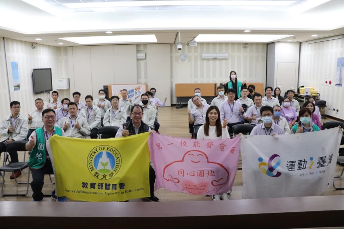 新北巡迴運動指導 划船好手黃義婷至台電分享運動精神講座。新北市體育局提供
