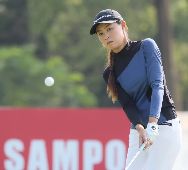 張靖翎第一回合抓1鷹4鳥無柏忌66桿單獨領先。Tlpga／葉勇宏攝